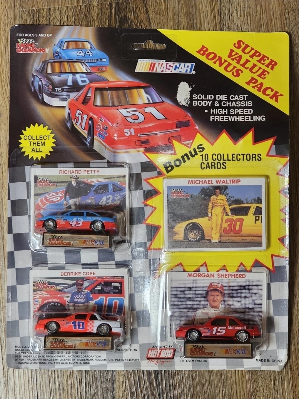 1990 NASCAR Racing Champions Super Value Bonus Pack Diecast Cars/Trading Cards